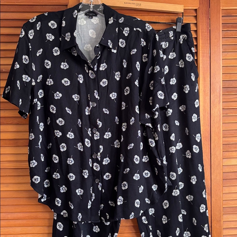 Talbots Twill Black Flower Deco Button Down Top Wide leg Pant Set Size XLp - Picture 6 of 16